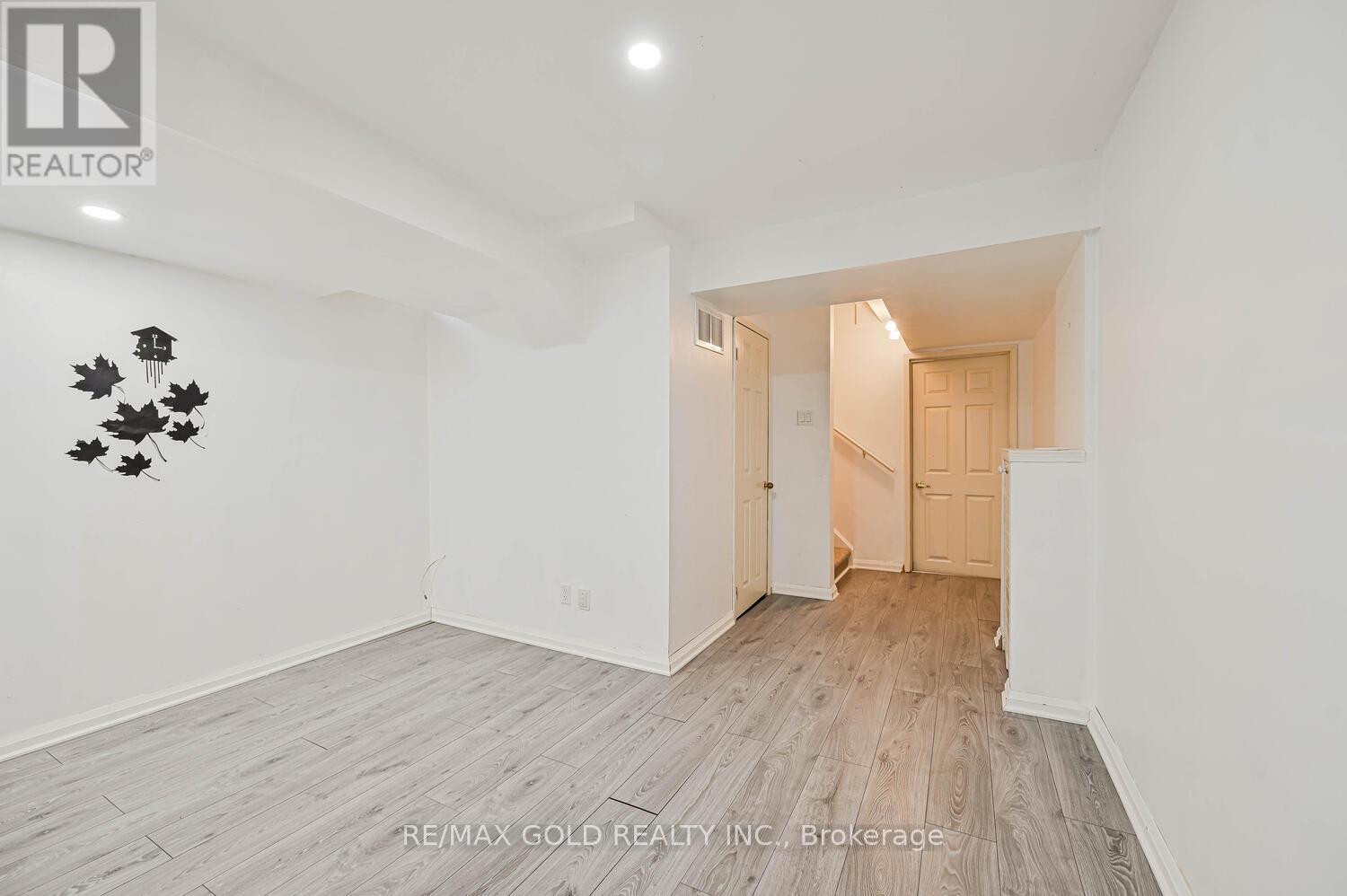 73 Chipmunk Crescent, Brampton, Ontario  L6R 1B4 - Photo 19 - W12657768