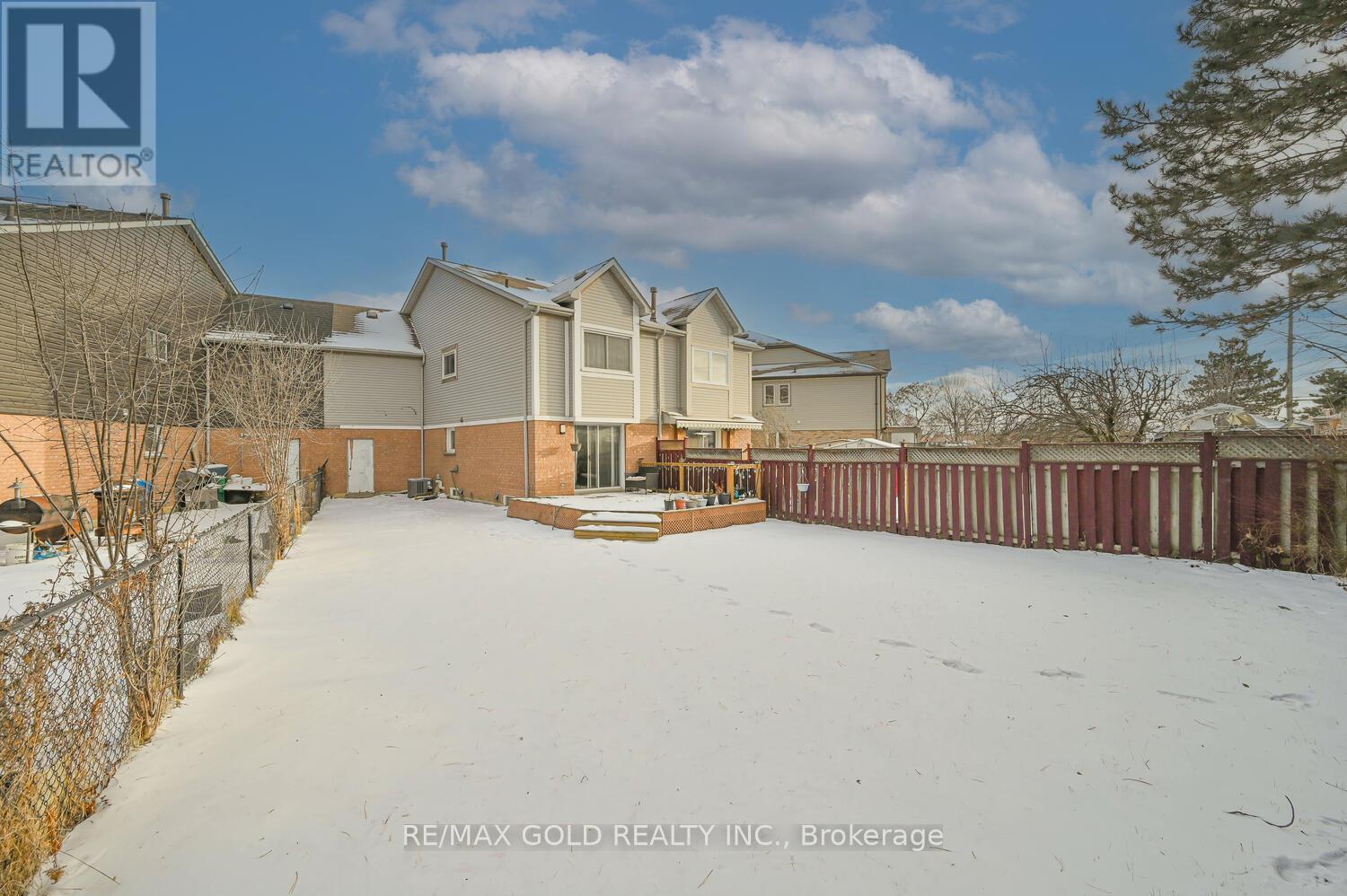 73 Chipmunk Crescent, Brampton, Ontario  L6R 1B4 - Photo 24 - W12657768