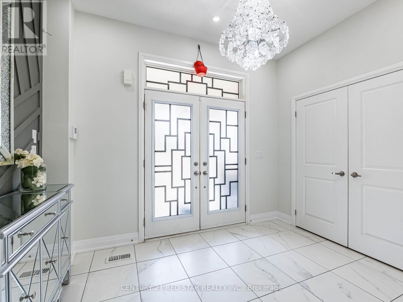 22 Rolling Rock Way, Brampton, Ontario  L6Y 6H3 - Photo 5 - W12658714