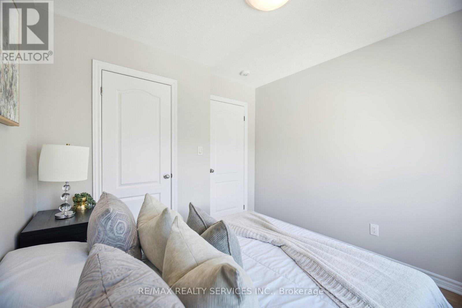 25 Tiveron Avenue, Caledon, Ontario  L7C 4L4 - Photo 26 - W12658454