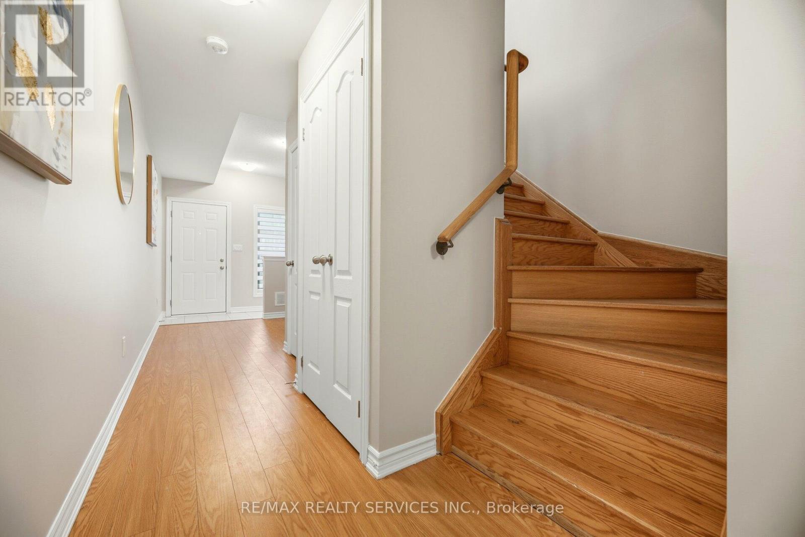 25 Tiveron Avenue, Caledon, Ontario  L7C 4L4 - Photo 10 - W12658454