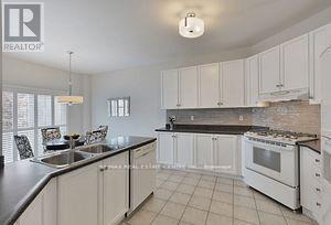 3829 Arbourview Terrace, Mississauga, Ontario  L5M 7A9 - Photo 22 - W12658622