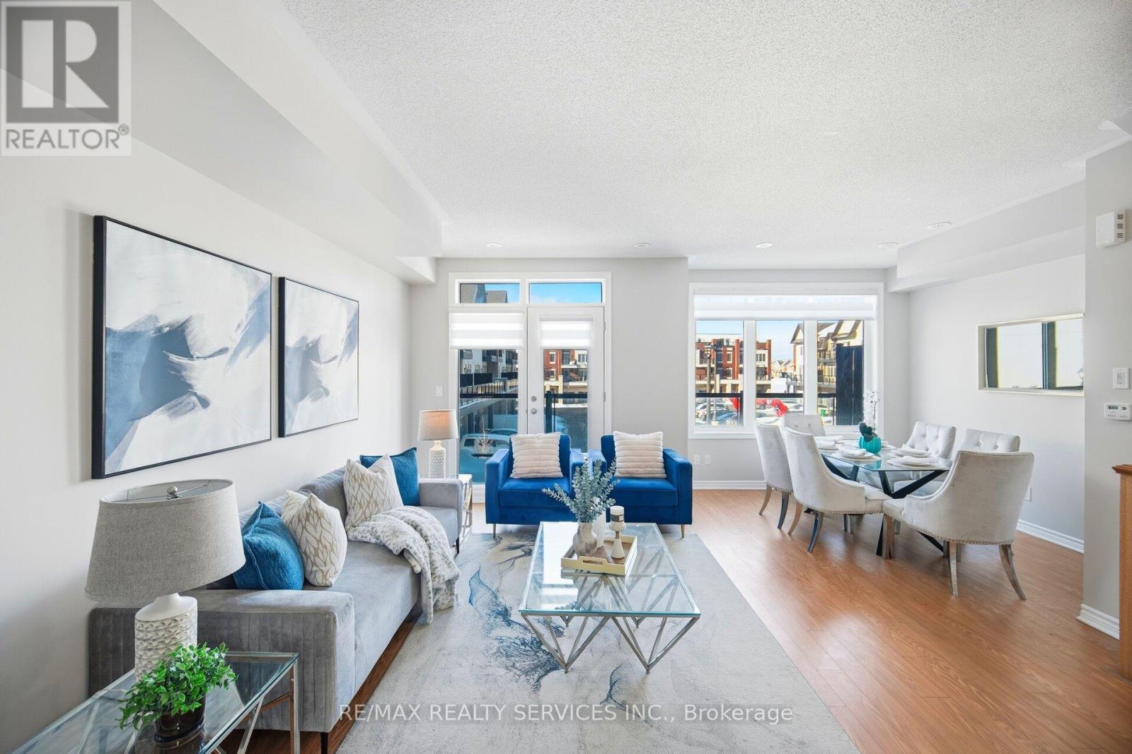 25 Tiveron Avenue, Caledon, Ontario  L7C 4L4 - Photo 2 - W12658454