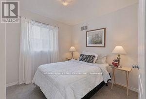 3829 Arbourview Terrace, Mississauga, Ontario  L5M 7A9 - Photo 2 - W12658622