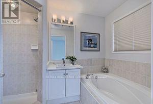 3829 Arbourview Terrace, Mississauga, Ontario  L5M 7A9 - Photo 8 - W12658622