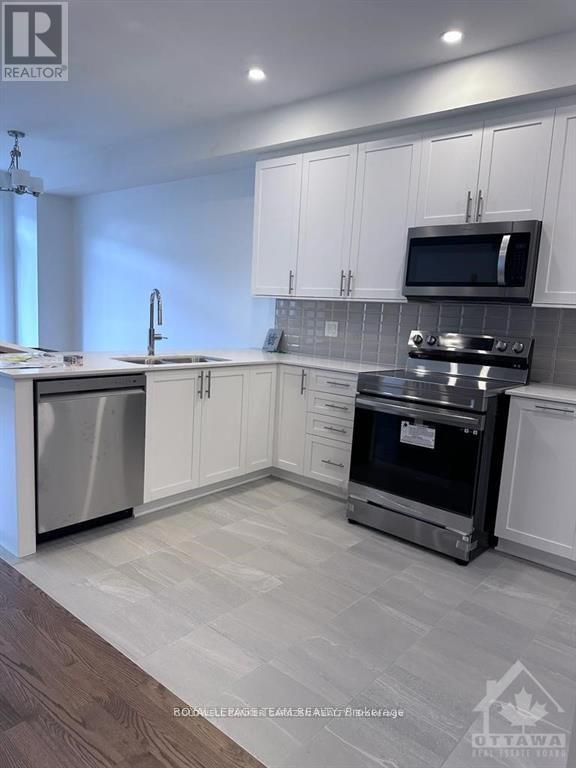 304 Makobe Lane N, Ottawa, Ontario  K4M 0L9 - Photo 6 - X12658742