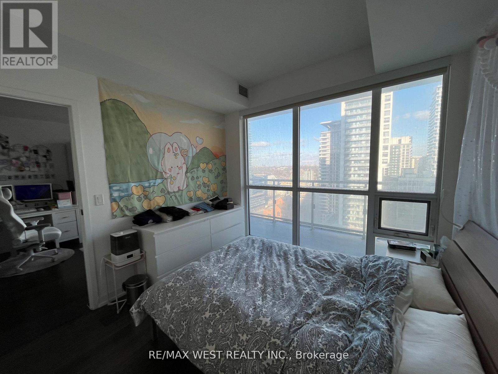 1903 - 89 Dunfield Avenue, Toronto, Ontario  M4S 0A4 - Photo 2 - C12658776