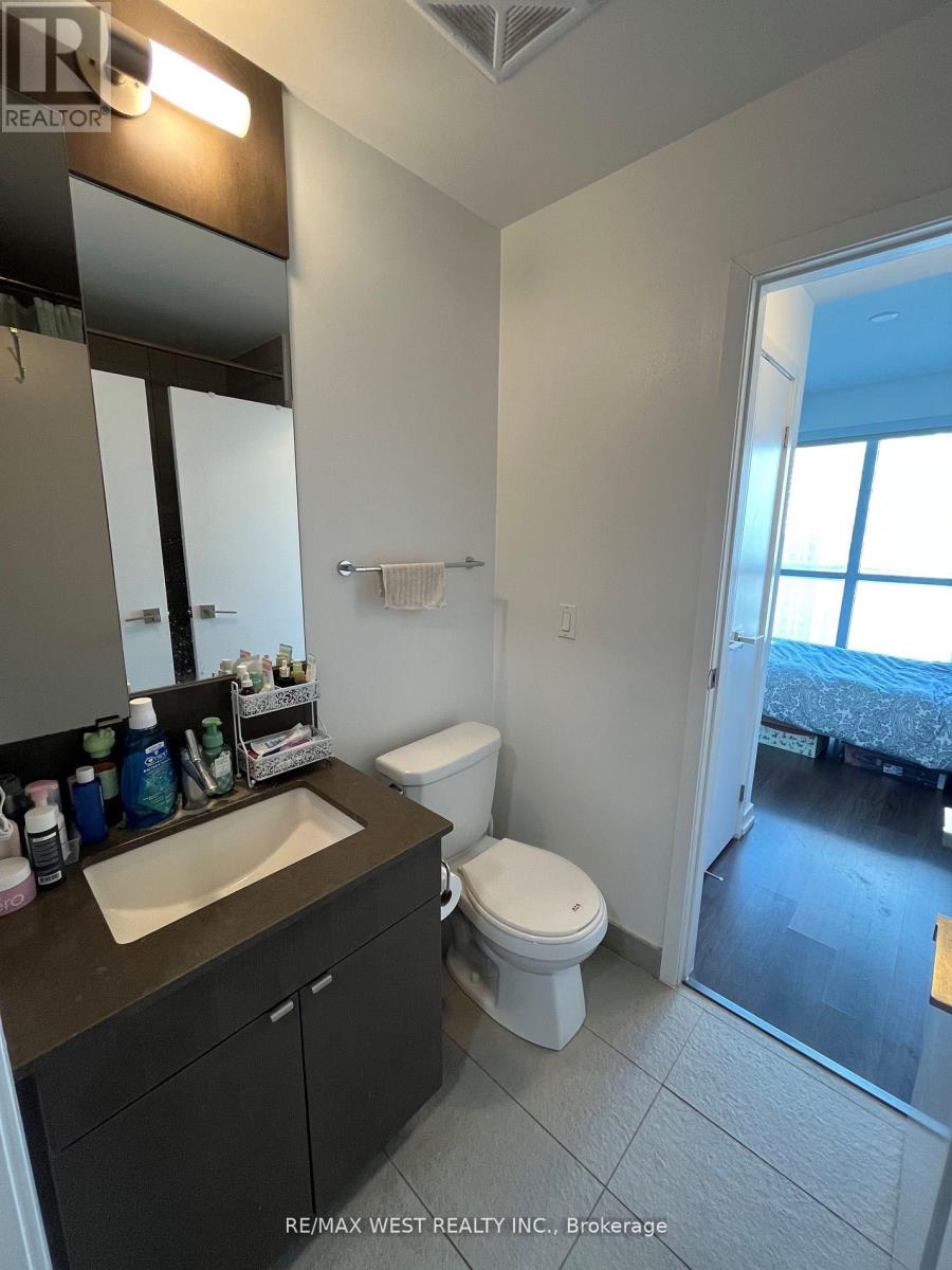 1903 - 89 Dunfield Avenue, Toronto, Ontario  M4S 0A4 - Photo 6 - C12658776