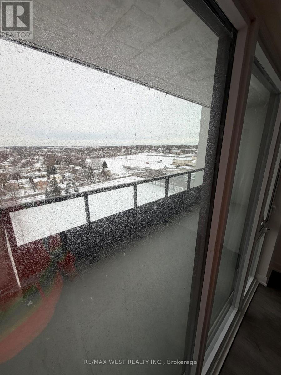 1104 - 705 Davis Drive, Newmarket, Ontario  L3Y 0J1 - Photo 8 - N12658774