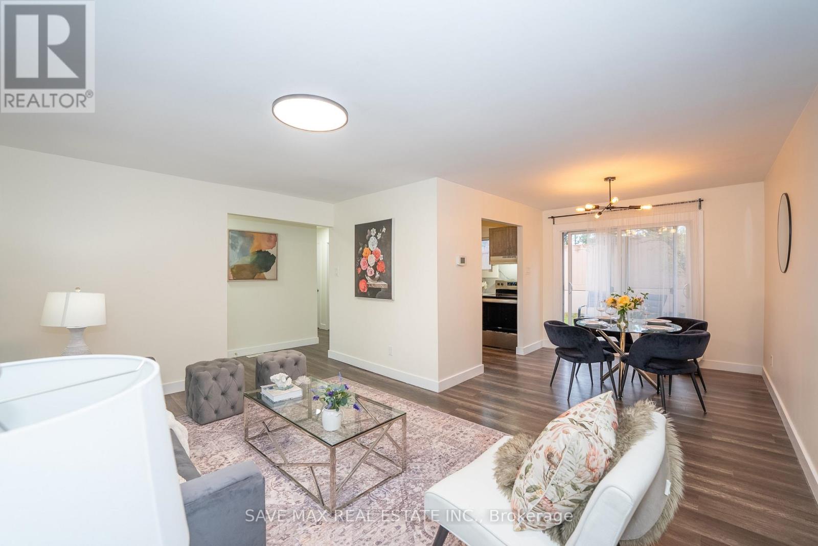 26 Hillbank Trail, Brampton, Ontario  L6S 1P6 - Photo 10 - W12658752