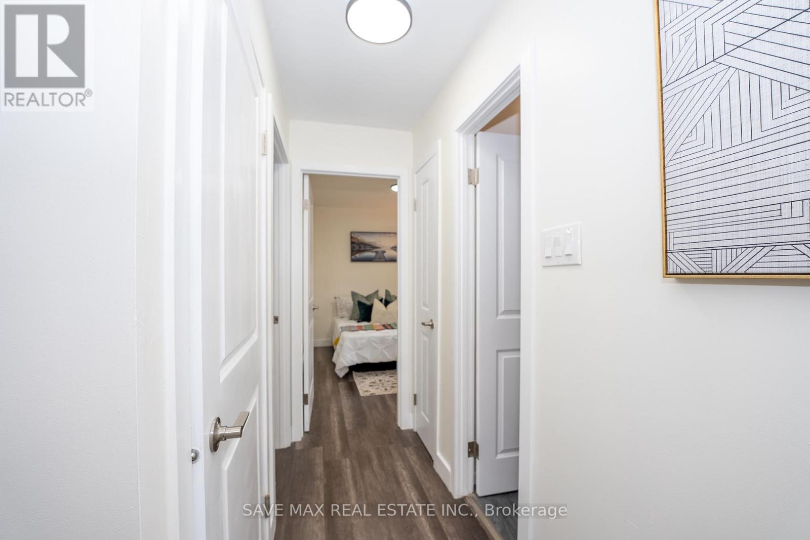 26 Hillbank Trail, Brampton, Ontario  L6S 1P6 - Photo 16 - W12658752