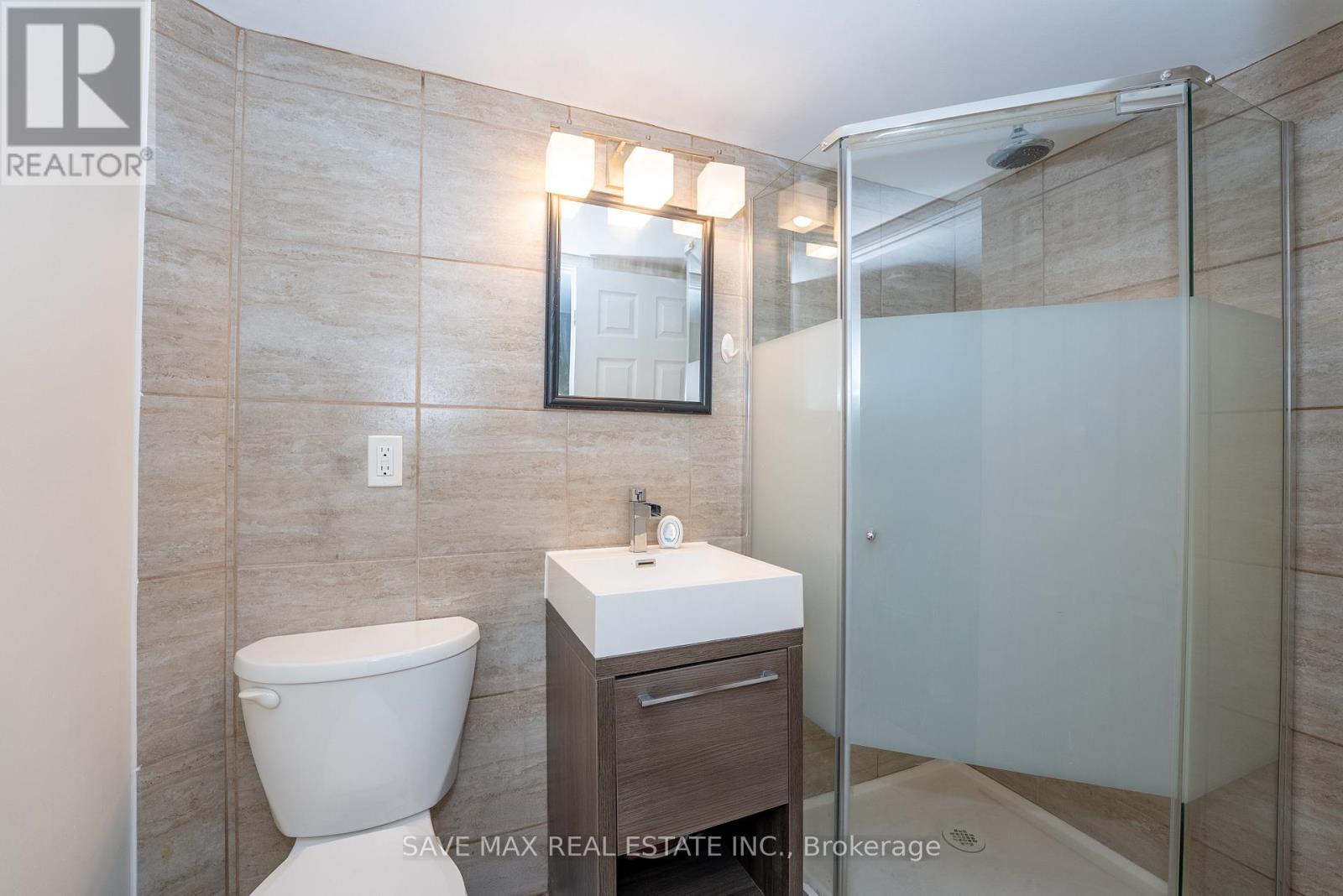 26 Hillbank Trail, Brampton, Ontario  L6S 1P6 - Photo 35 - W12658752