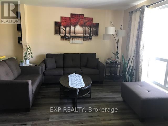 46 Autumn Boulevard, Brampton, Ontario  L6T 2W2 - Photo 8 - W12658754