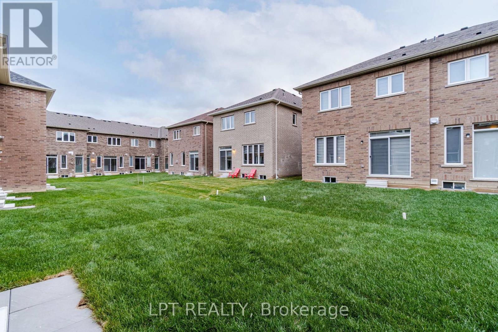 10 Gosset Road, Brampton, Ontario  L7A 0C3 - Photo 15 - W12658790