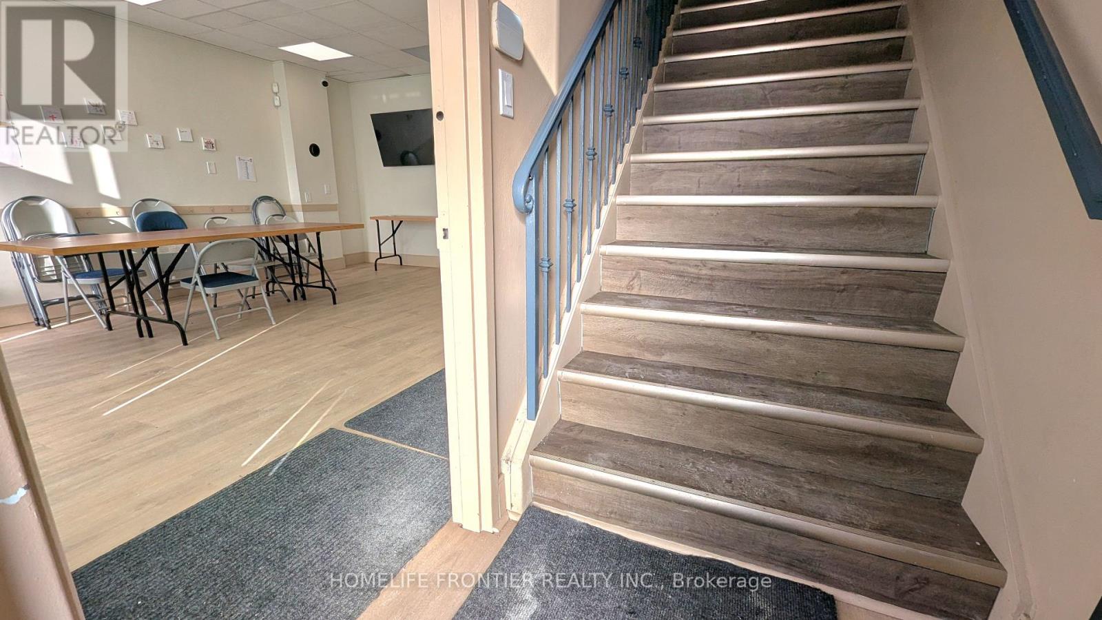 7d - 325 Weston Road, Toronto, Ontario  M6N 4Z9 - Photo 4 - W12658794