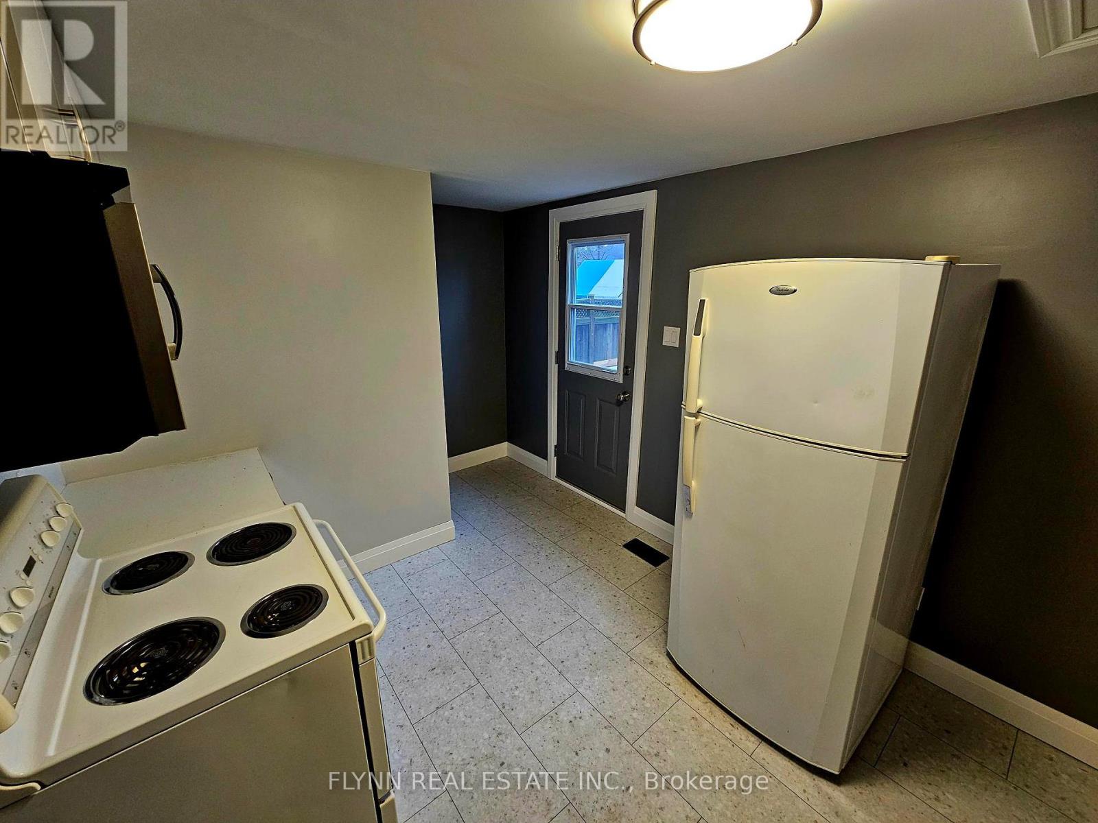 24 Empire Street, Welland, Ontario  L3B 2L2 - Photo 15 - X12658792