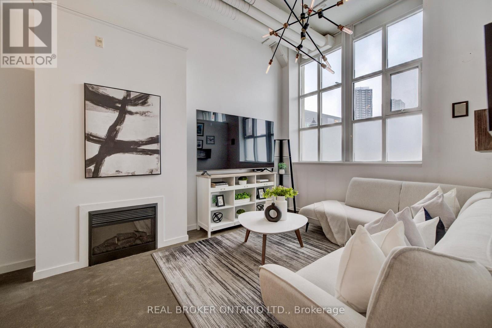 126 - 410 King Street W, Kitchener, Ontario  N2G 1C3 - Photo 3 - X12658796