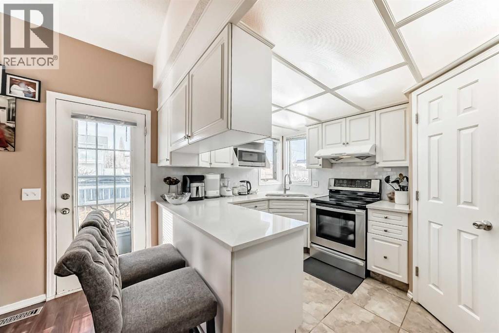 283 Macewan Drive Nw, Calgary, Alberta  T3K 3W5 - Photo 13 - A2269942