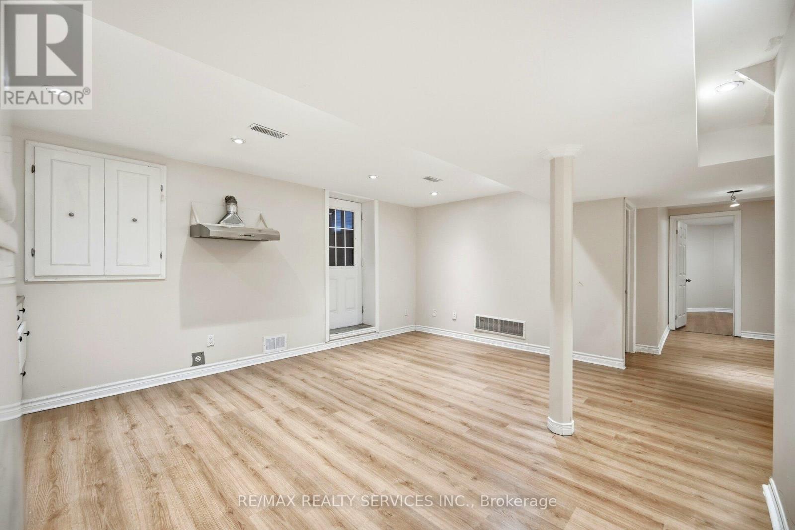 514 Grove Street E, Barrie, Ontario  L4M 5Z2 - Photo 39 - S12657924