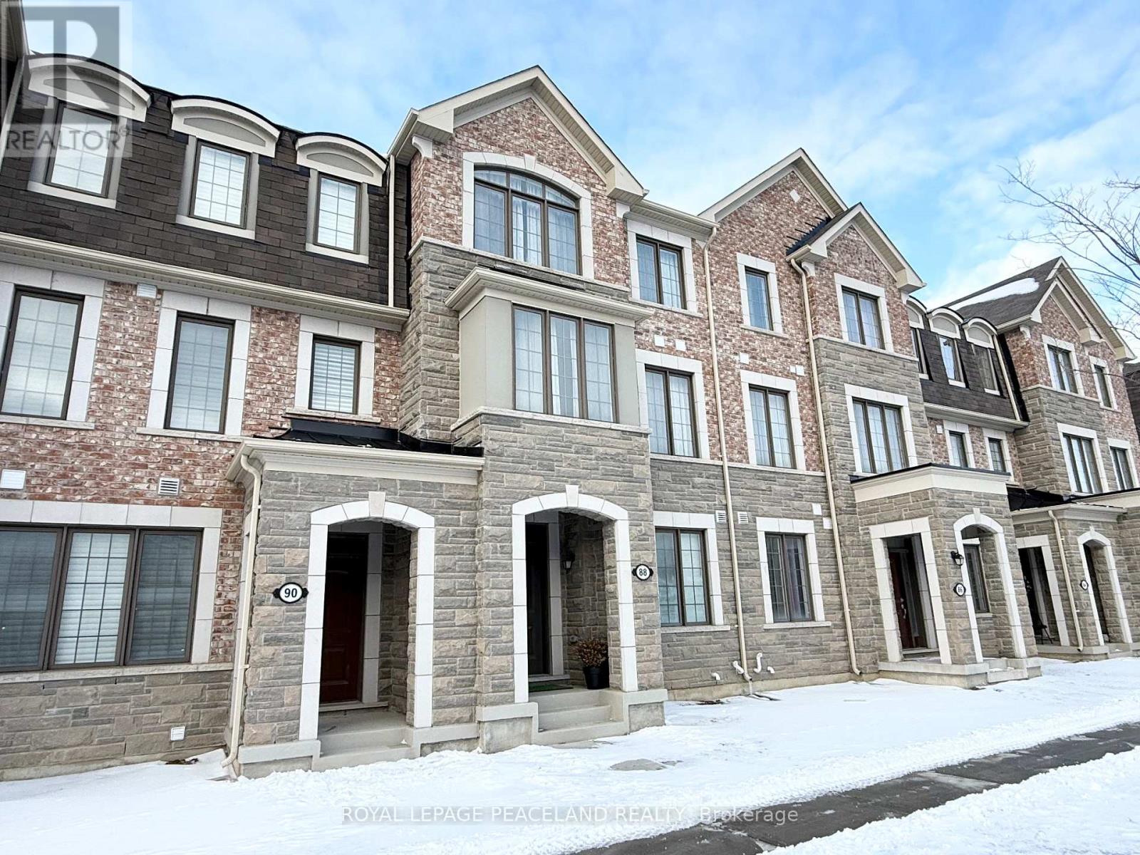 88 William F Bell Parkway, Richmond Hill, Ontario  L4S 1N1 - Photo 1 - N12658834