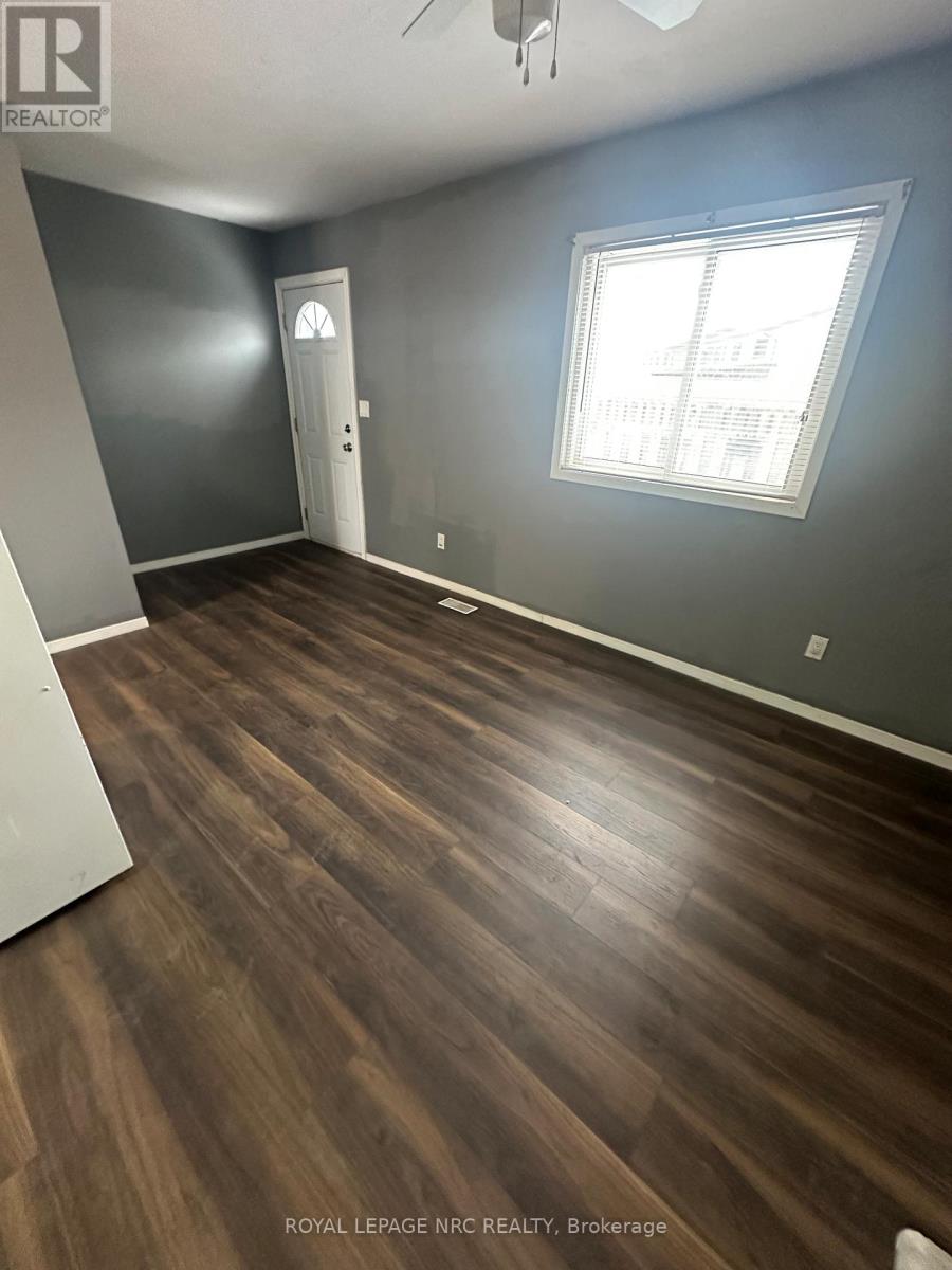 39 - 4215 Meadowvale Drive, Niagara Falls, Ontario  L2E 5W8 - Photo 10 - X12600286