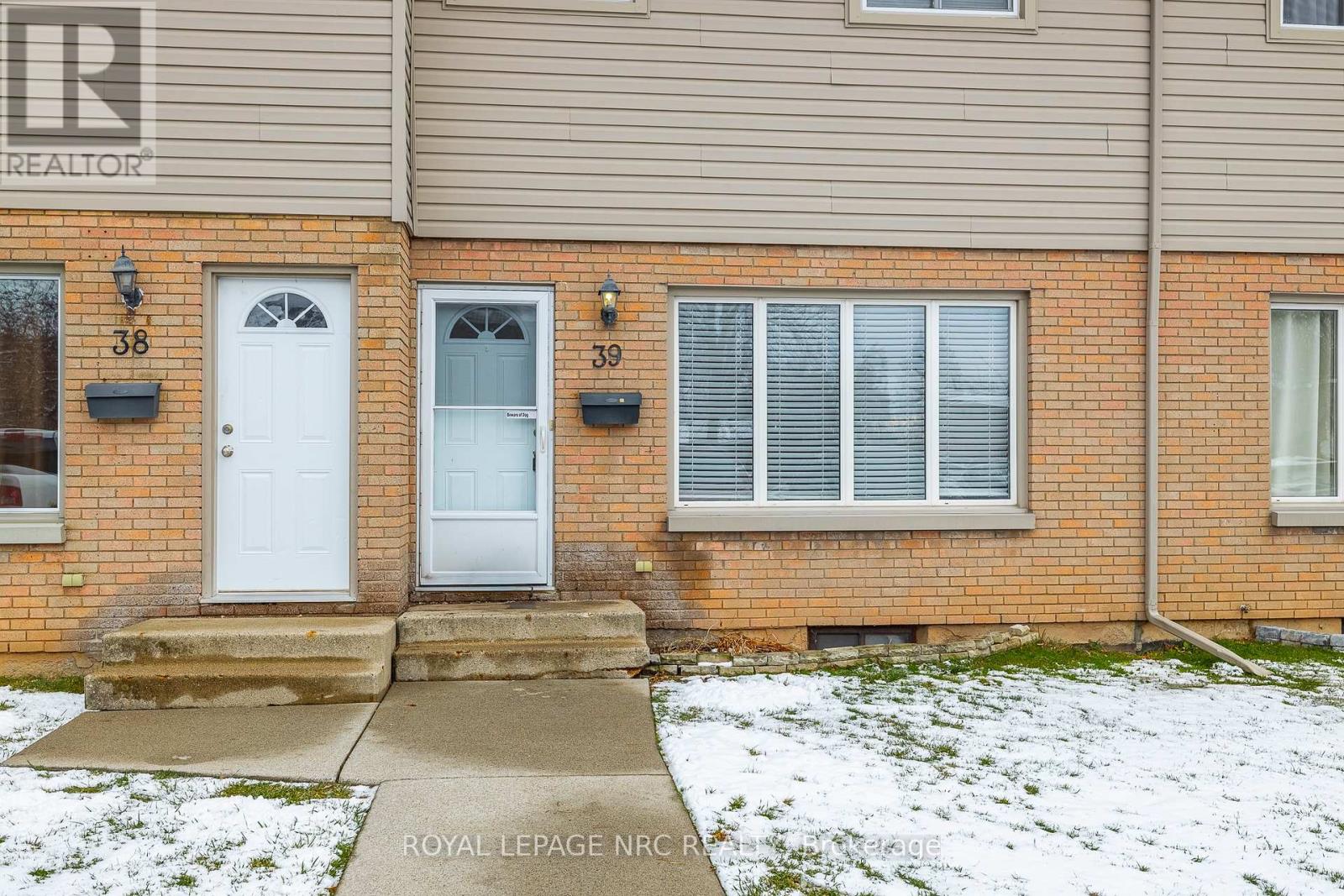 39 - 4215 Meadowvale Drive, Niagara Falls, Ontario  L2E 5W8 - Photo 24 - X12600286