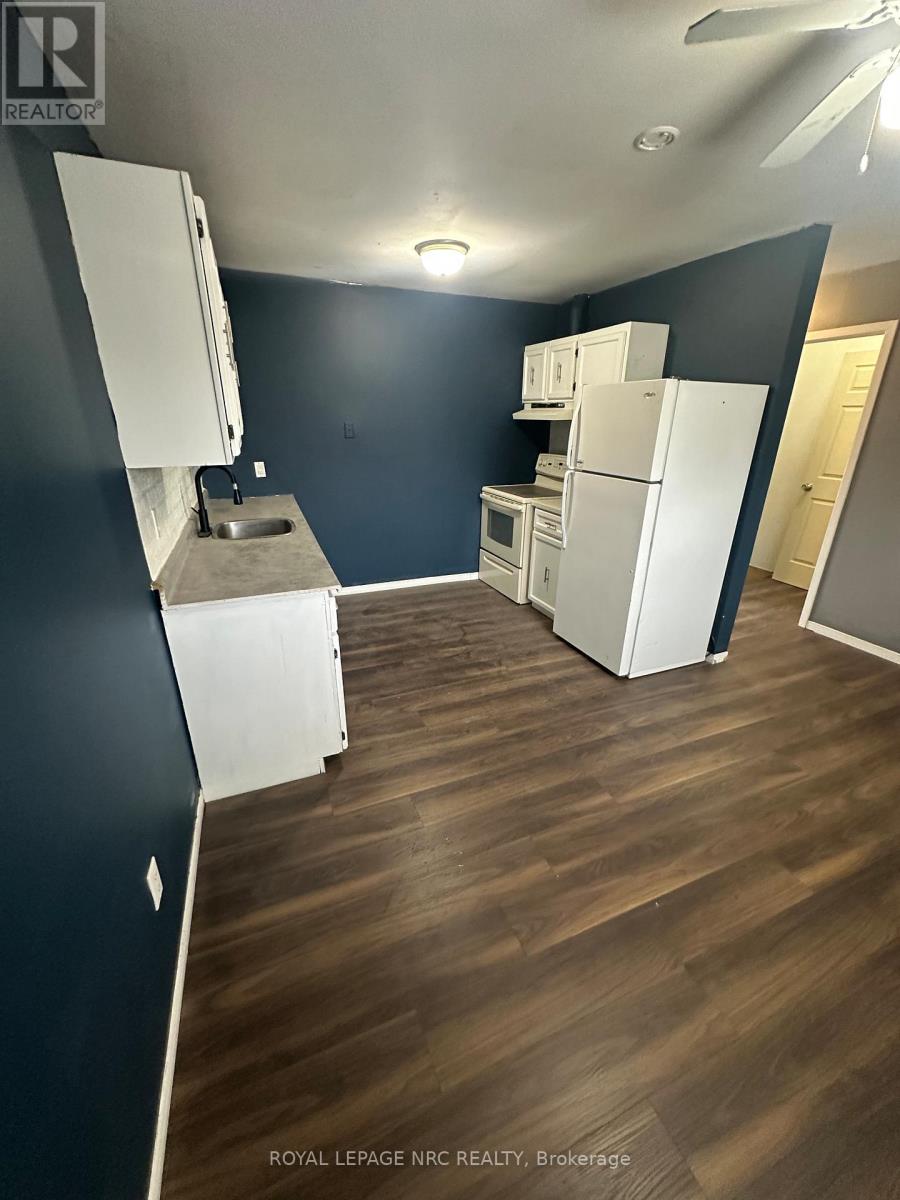 39 - 4215 Meadowvale Drive, Niagara Falls, Ontario  L2E 5W8 - Photo 8 - X12600286