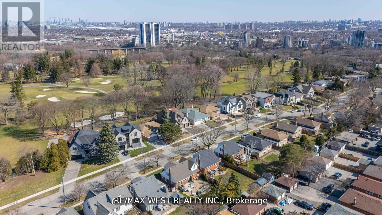 28 Braywin Drive N, Toronto, Ontario  M9P 2P1 - Photo 27 - W12658802