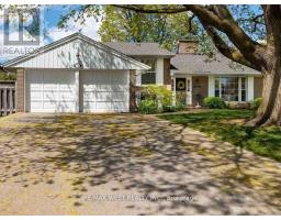 73 RAVENSBOURNE CRESCENT, Toronto, Ontario