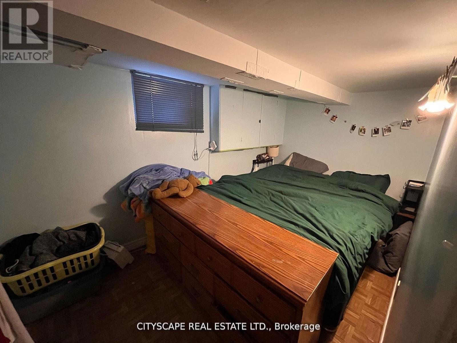 244 Rosethorn Avenue, Toronto, Ontario  M6M 3L1 - Photo 28 - W12658816