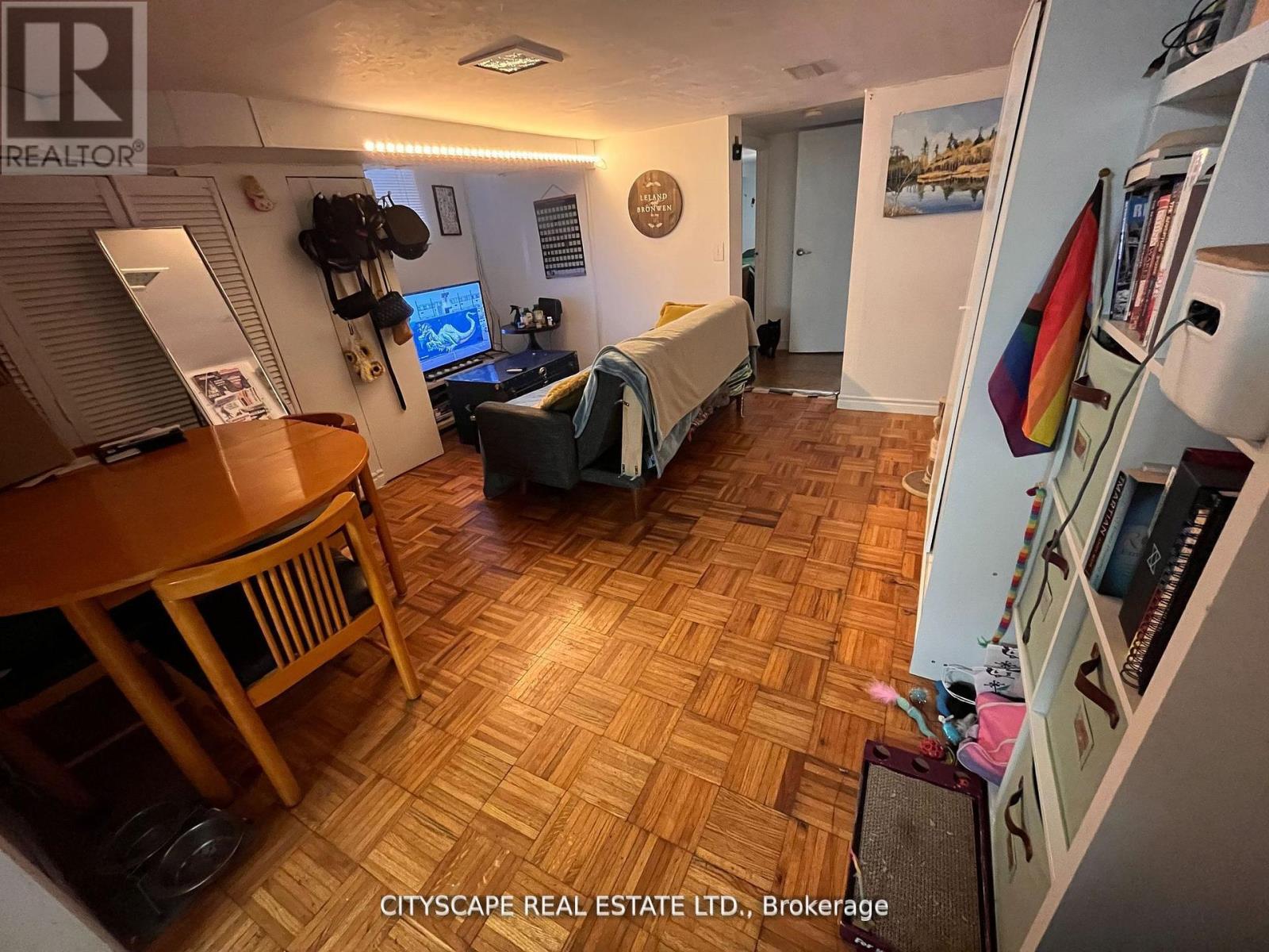 244 Rosethorn Avenue, Toronto, Ontario  M6M 3L1 - Photo 32 - W12658816