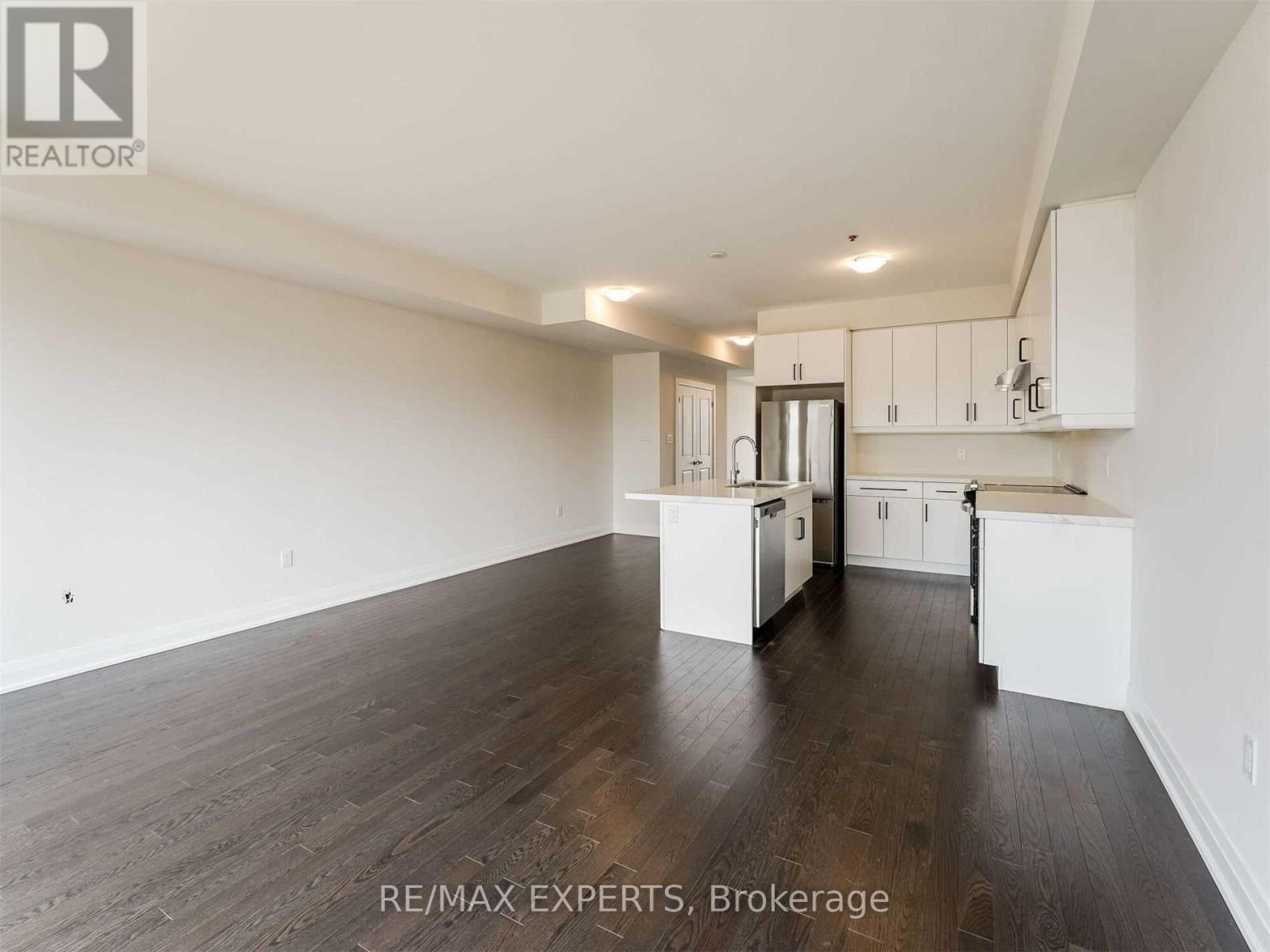 15 Wild Rose Gardens, Toronto, Ontario  M6L 0A5 - Photo 13 - W12658818