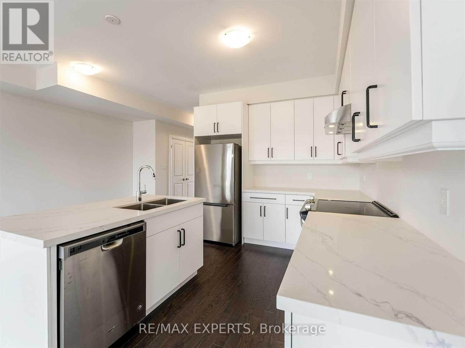 15 Wild Rose Gardens, Toronto, Ontario  M6L 0A5 - Photo 16 - W12658818