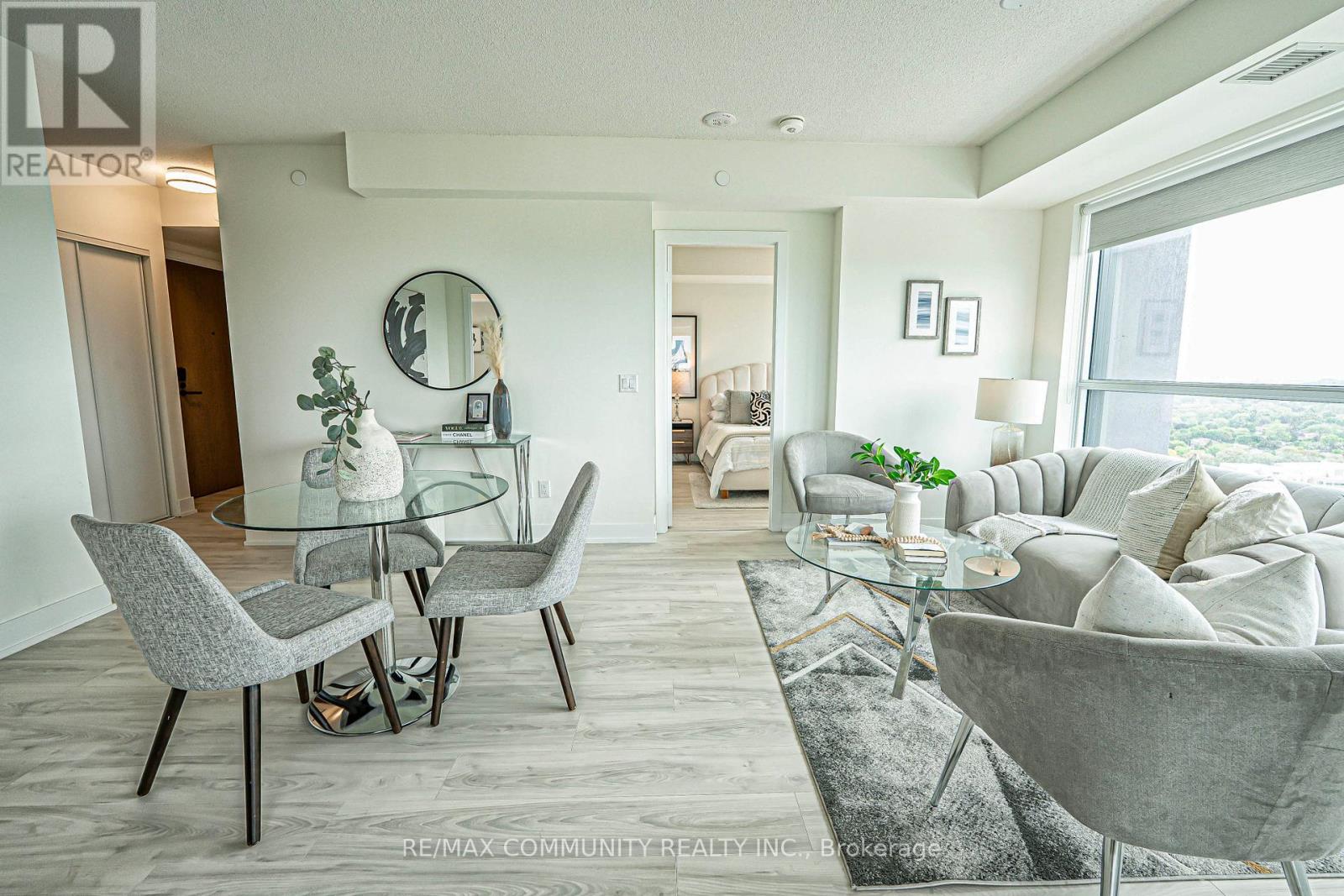 2606 - 10 Eva Road, Toronto, Ontario  M9C 0B3 - Photo 15 - W12658832