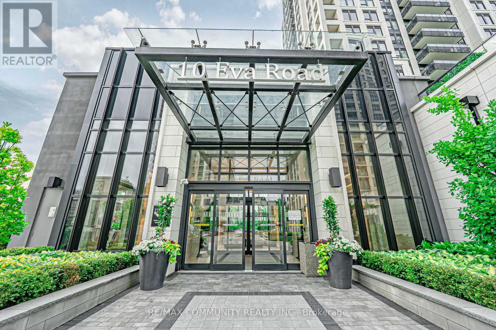 2606 - 10 Eva Road, Toronto, Ontario  M9C 0B3 - Photo 2 - W12658832