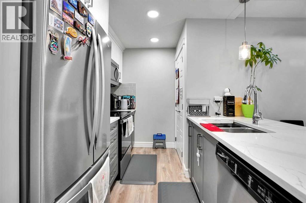 28 Savanna Passage Ne, Calgary, Alberta  T3J 0Y2 - Photo 8 - A2276105