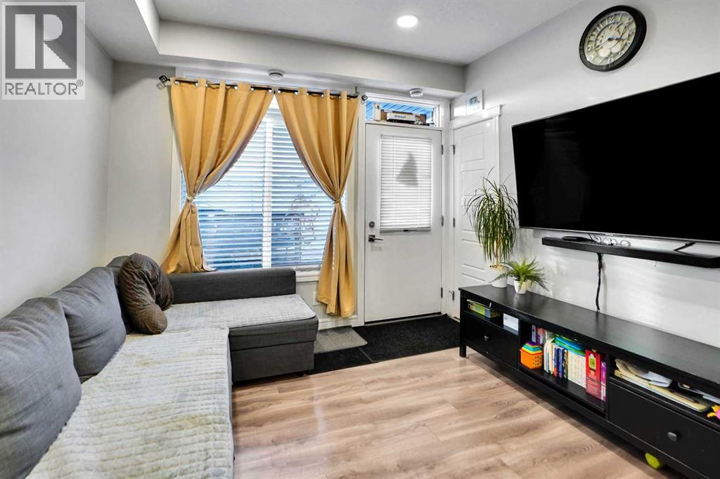 28 Savanna Passage Ne, Calgary, Alberta  T3J 0Y2 - Photo 12 - A2276105