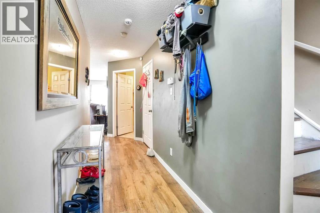 702, 760 Railway Gate Sw, Airdrie, Alberta  T4B 3C5 - Photo 3 - A2276249