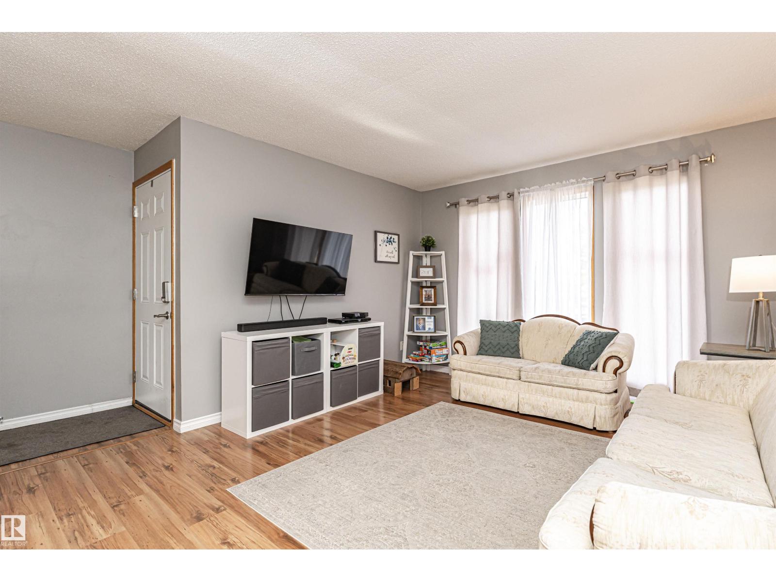 10703 95 Av, Morinville, Alberta  T8R 1E3 - Photo 7 - E4463649