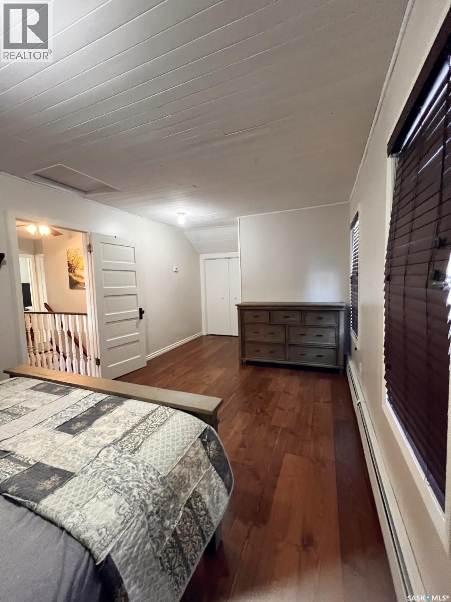 360 4th Avenue W, Shaunavon, Saskatchewan  S0N 2M0 - Photo 30 - SK026081