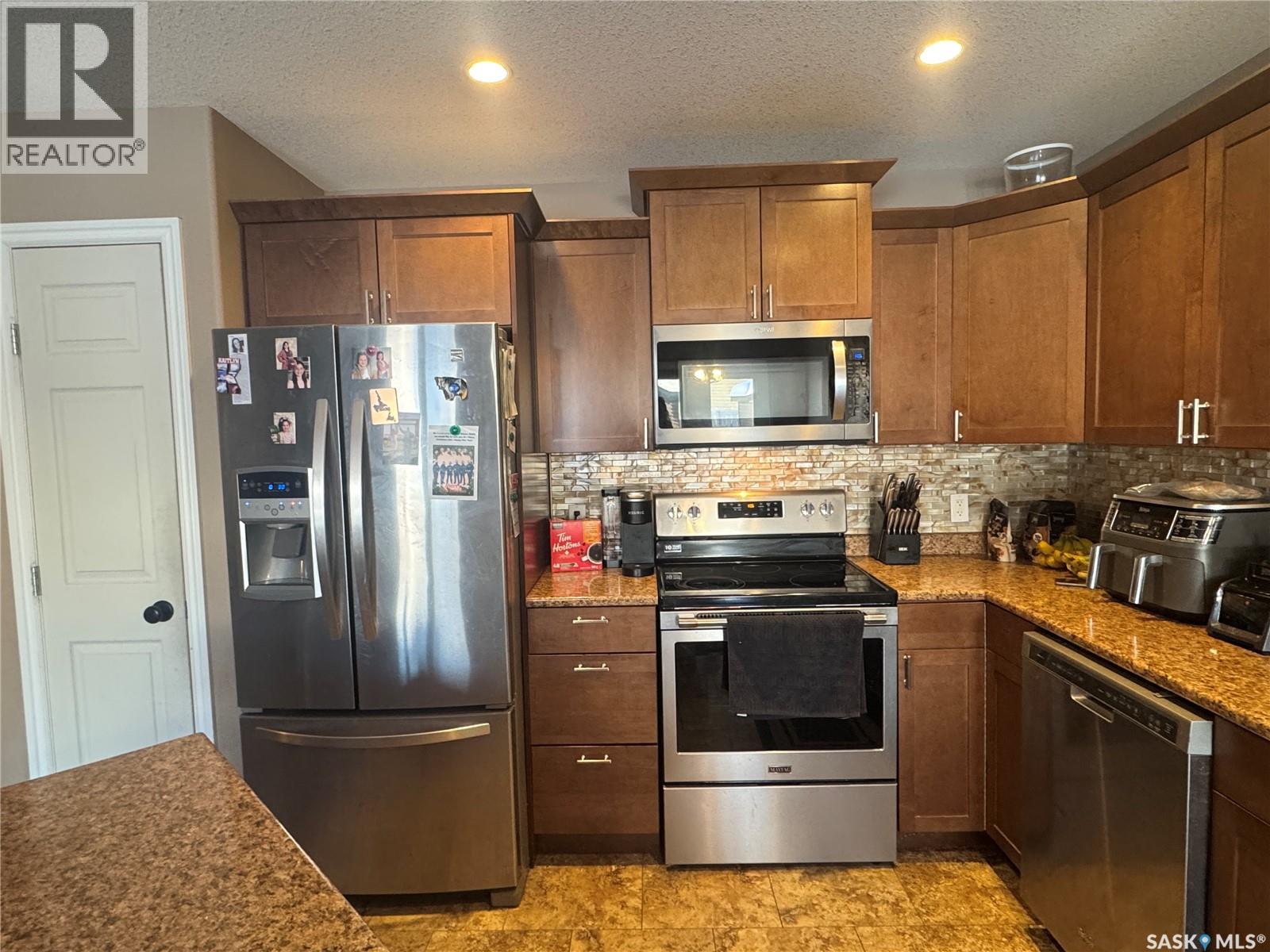 3 360 Studer Street, La Ronge, Saskatchewan  S0J 1L0 - Photo 3 - SK026076