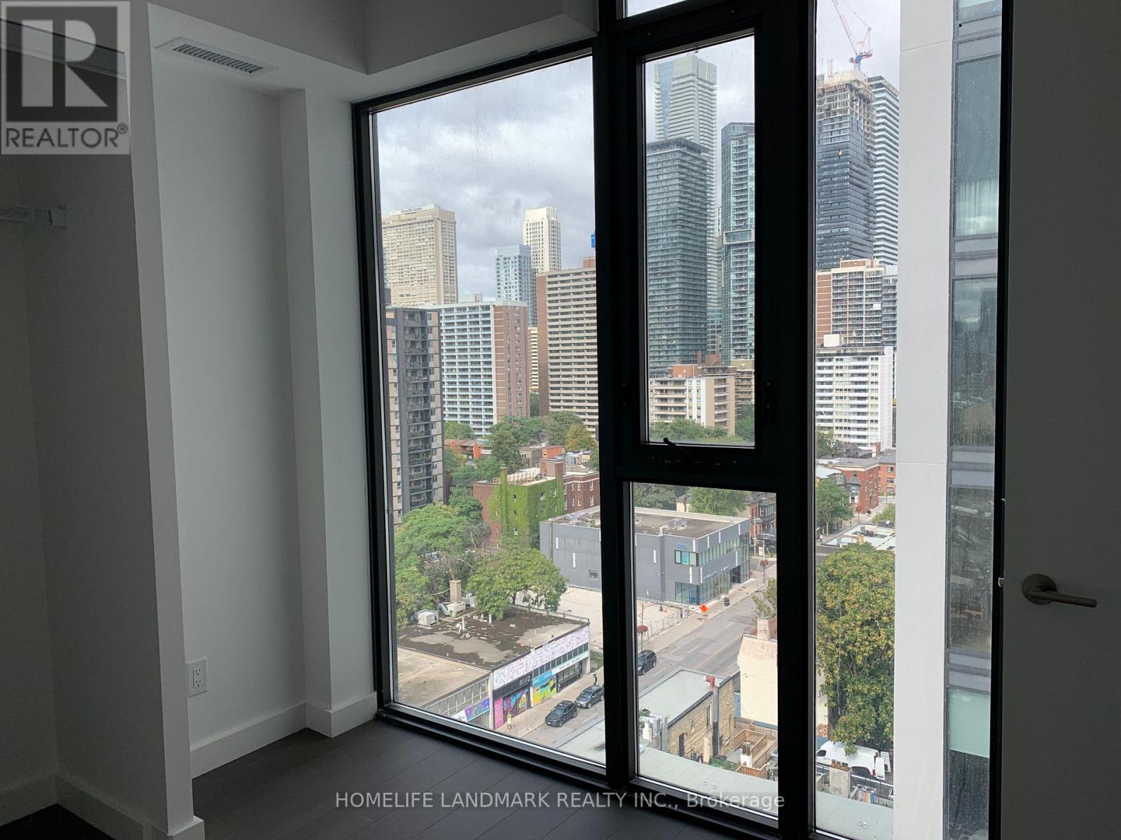 1304 - 81 Wellesley St Street E, Toronto, Ontario  M4Y 0C5 - Photo 6 - C12606798