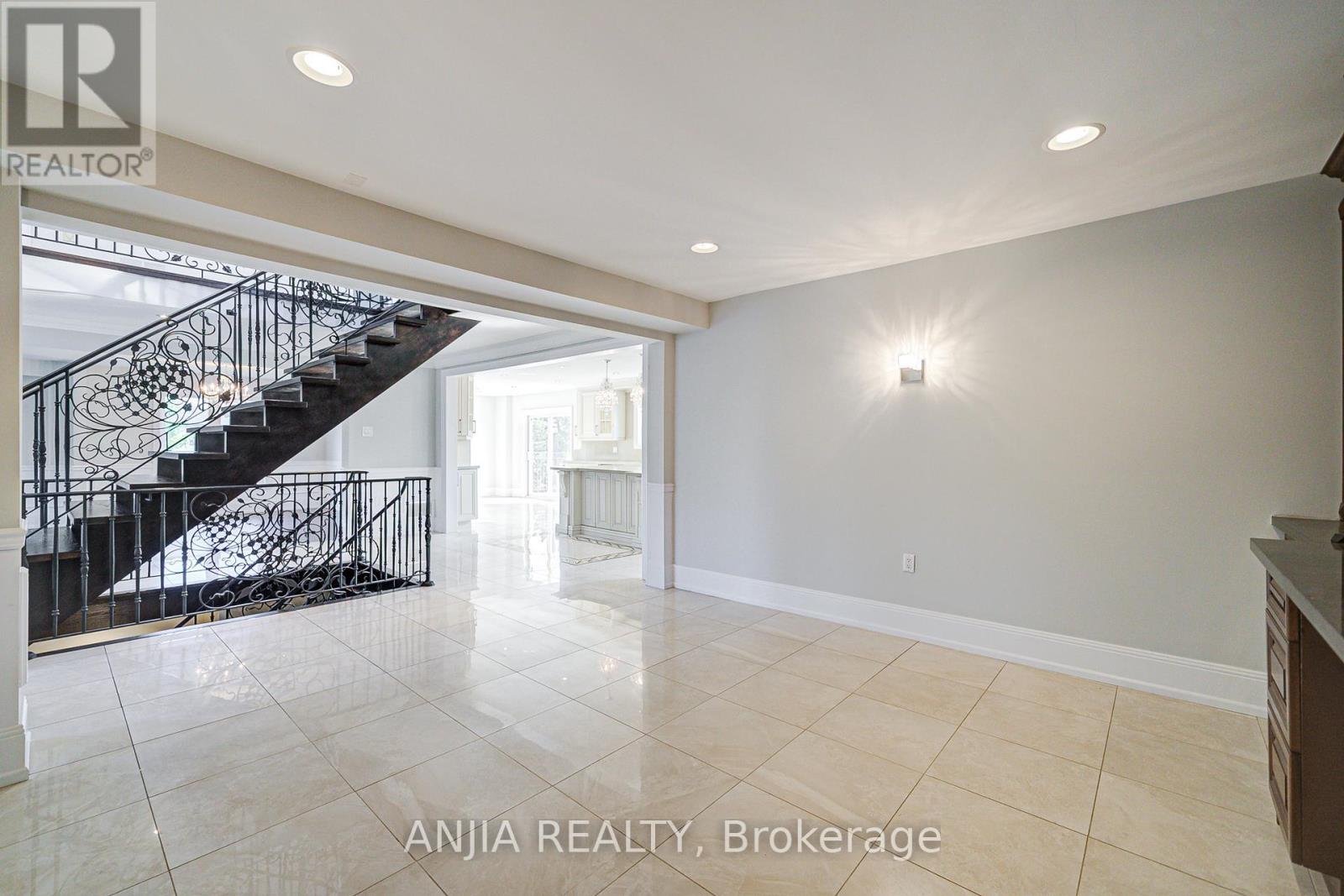 44 Bellini Avenue, Brampton, Ontario  L6P 0E2 - Photo 7 - W12655336