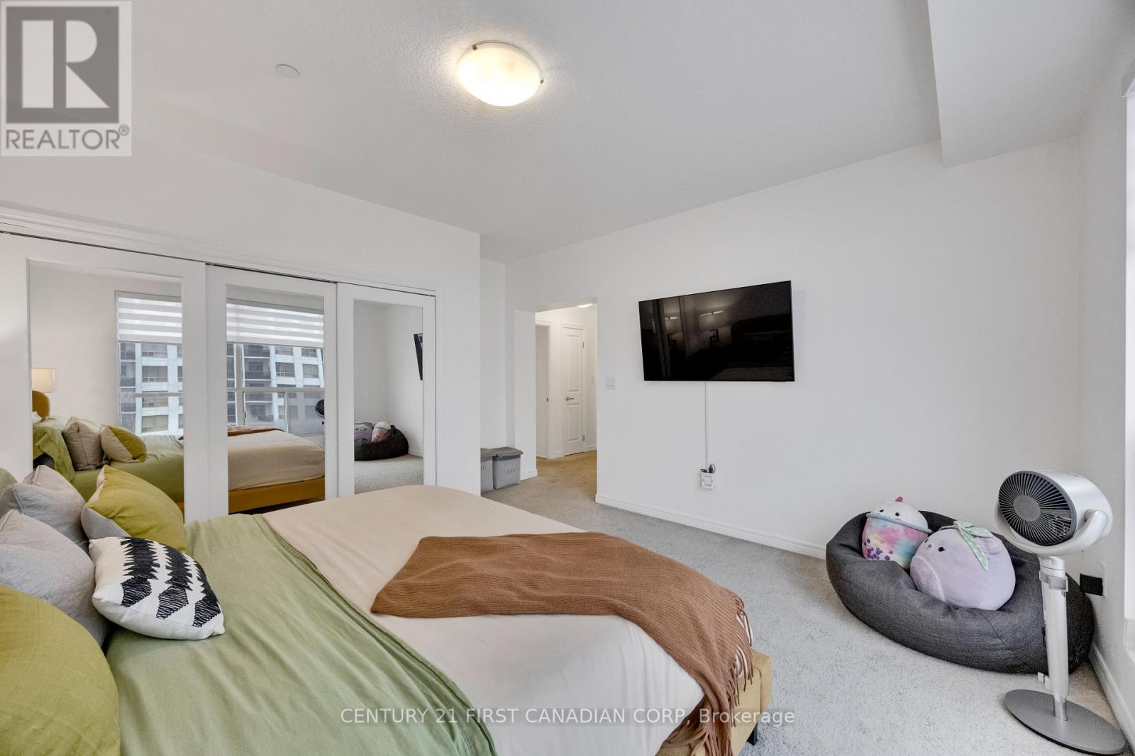 1602 - 330 Ridout Street N, London East, Ontario  N6A 0A7 - Photo 14 - X12658878