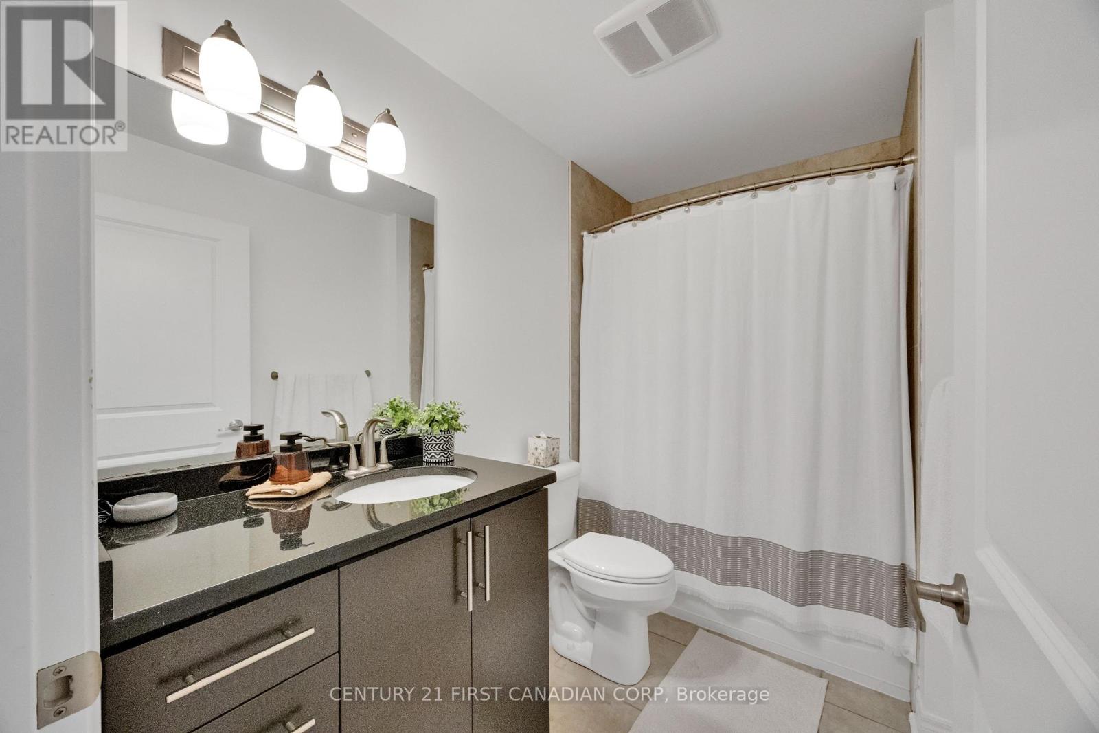 1602 - 330 Ridout Street N, London East, Ontario  N6A 0A7 - Photo 17 - X12658878