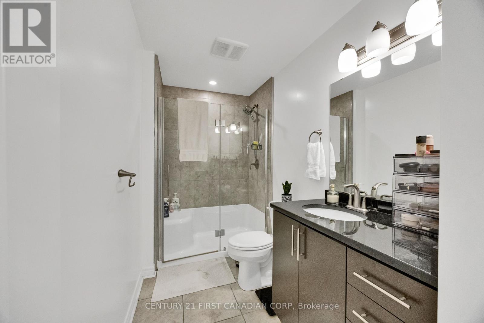 1602 - 330 Ridout Street N, London East, Ontario  N6A 0A7 - Photo 18 - X12658878