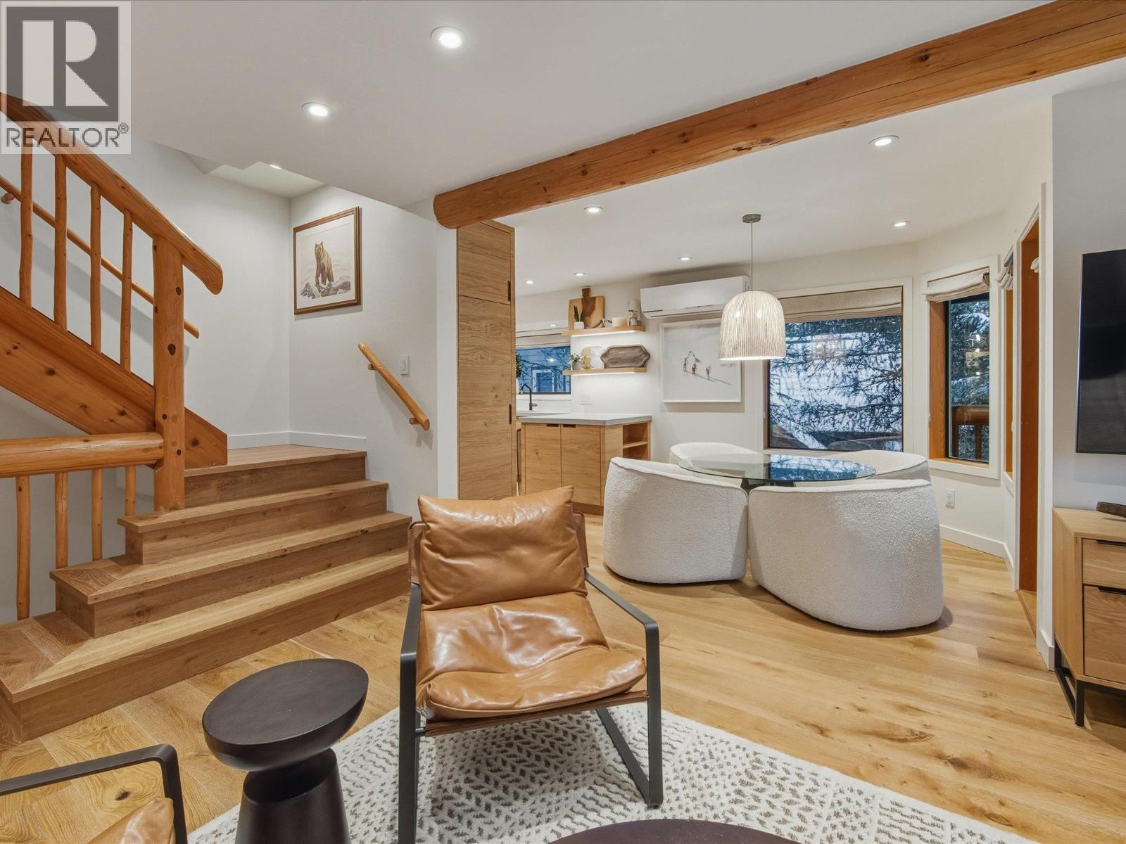 2315 Gondola Way, Whistler, British Columbia  V8E 0N2 - Photo 12 - R3074936