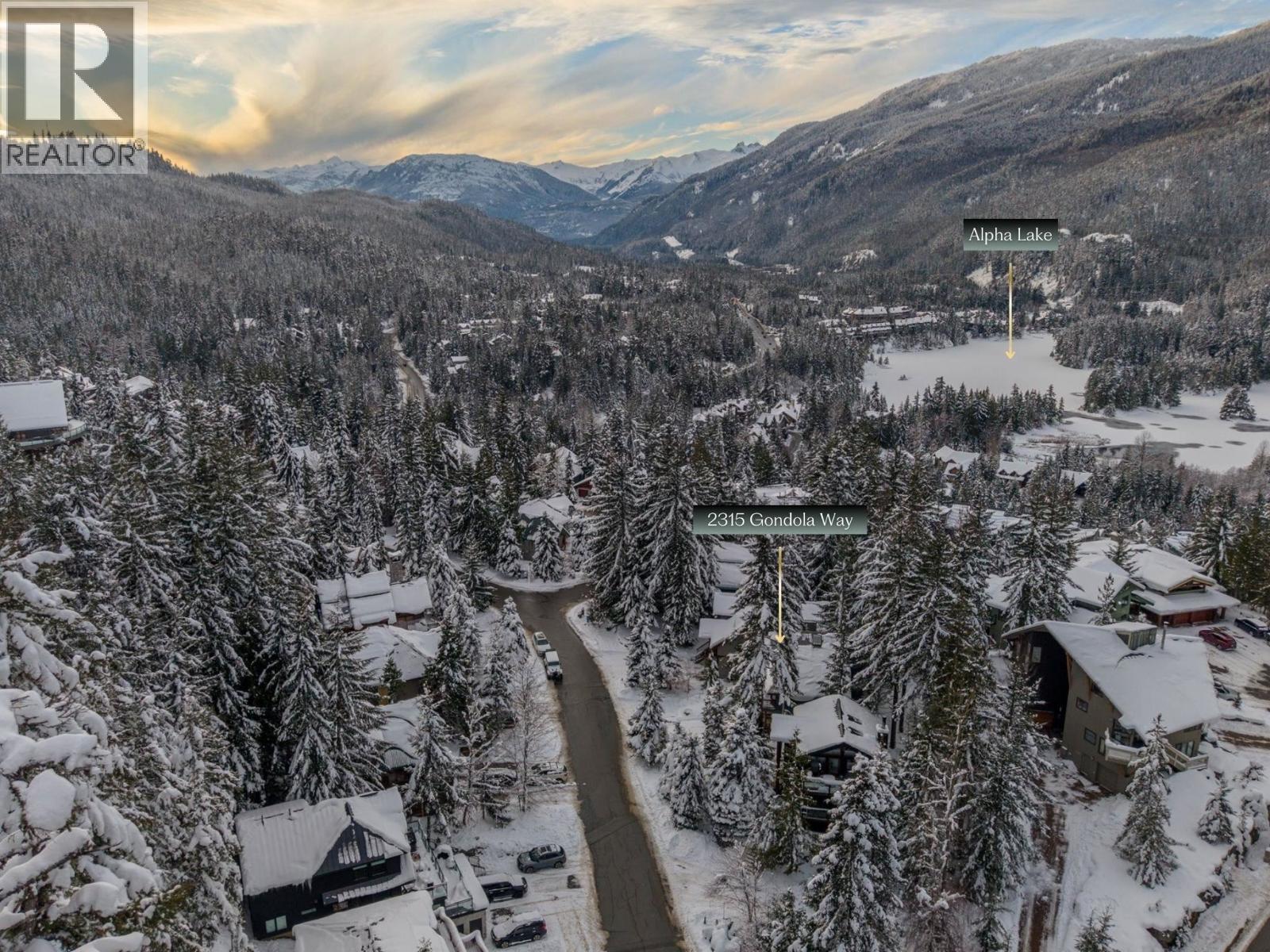2315 Gondola Way, Whistler, British Columbia  V8E 0N2 - Photo 5 - R3074936