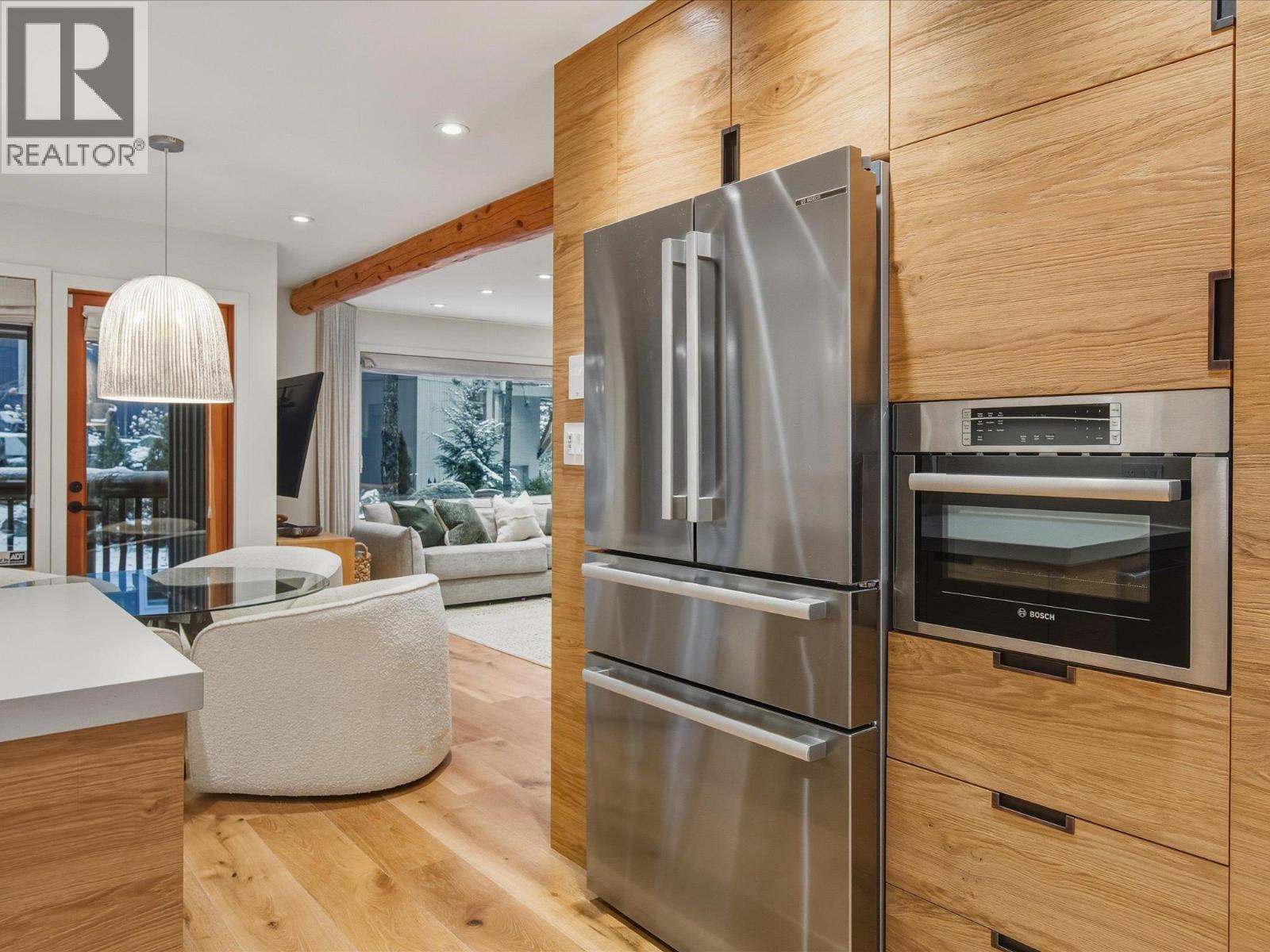 2315 Gondola Way, Whistler, British Columbia  V8E 0N2 - Photo 19 - R3074936