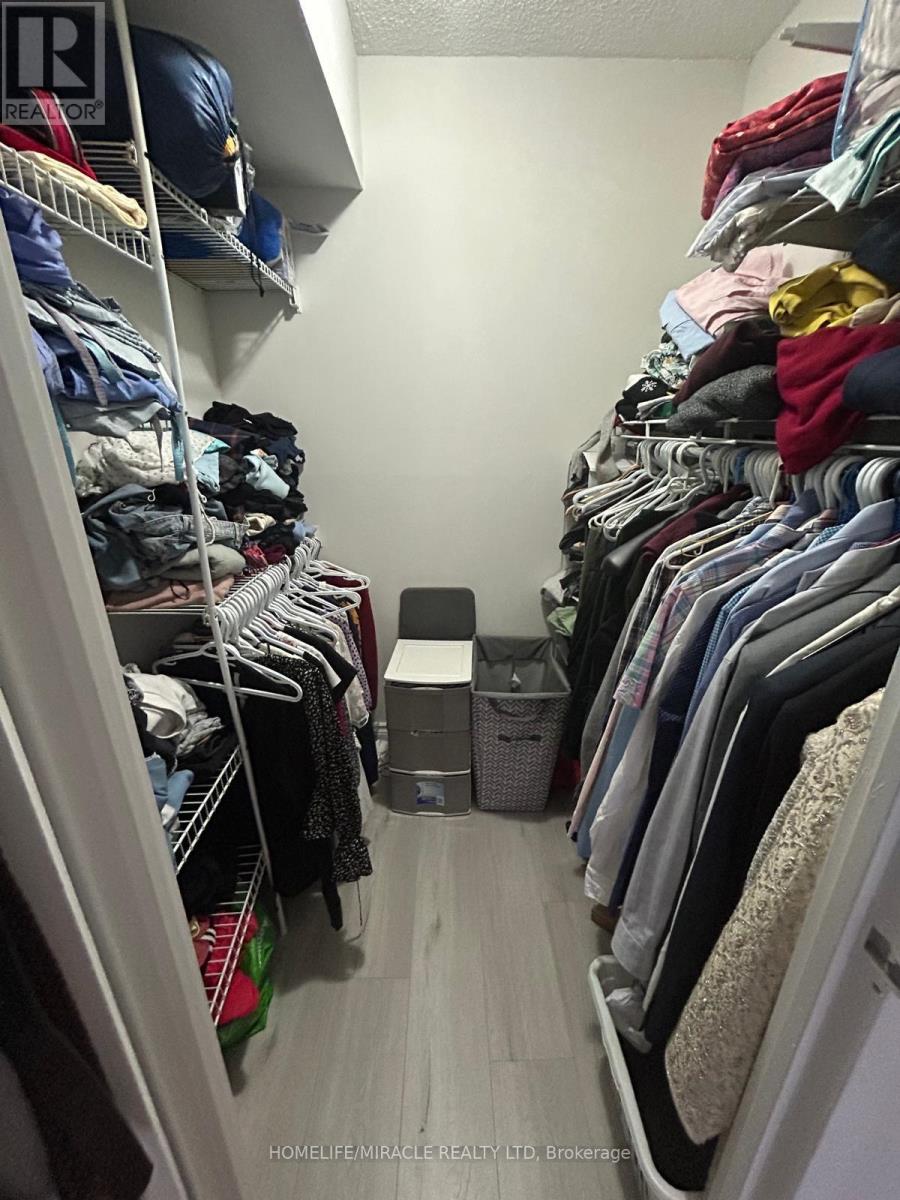 1510 - 633 Bay Street, Toronto, Ontario  M5G 2G4 - Photo 10 - C12658892